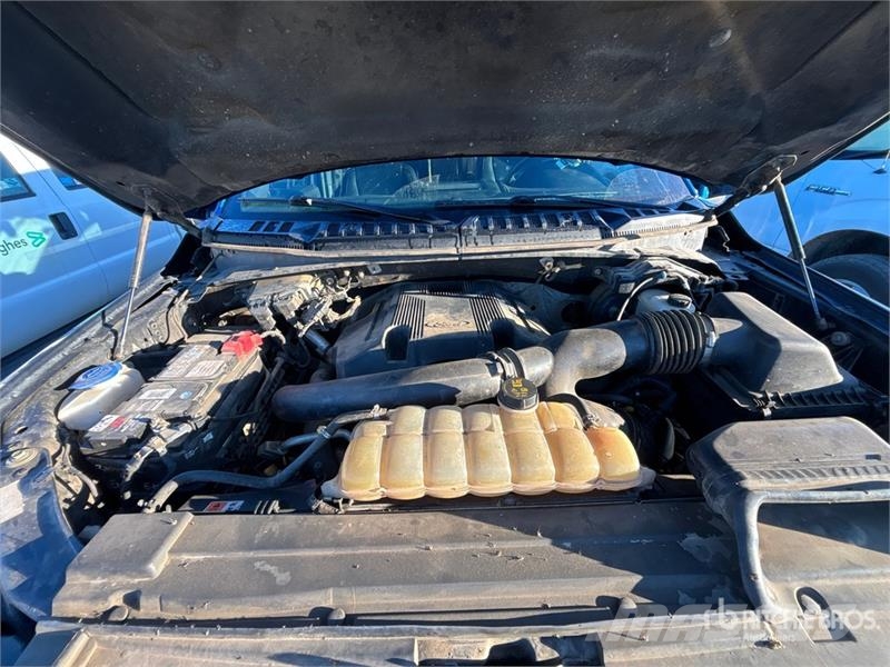 Ford F-150 Lariat 4x4 Crew Cab Pickup Други