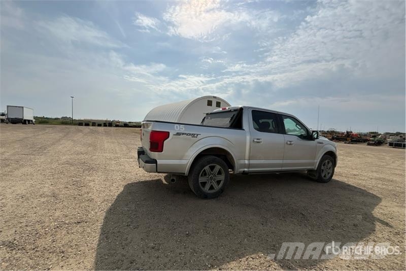Ford F-150 Lariat 4x4 Crew Cab Pickup Ostalo