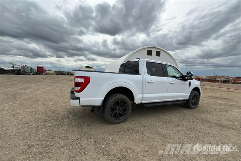 Ford F-150 Lariat 4x4 Crew Cab Pickup Ostalo