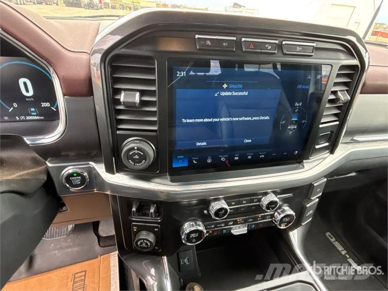 Ford F-150 Lariat 4x4 Crew Cab Pickup Ostalo