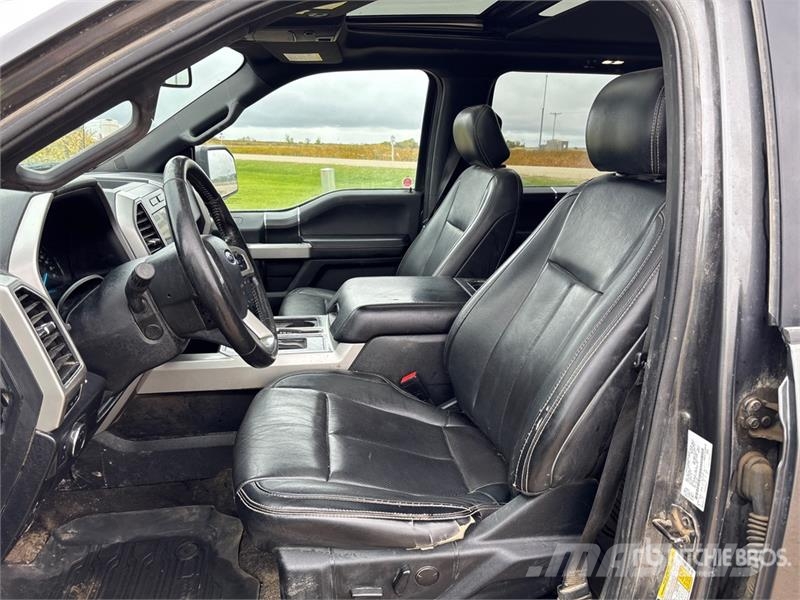 Ford F-150 Lariat 4x4 Crew Cab Pickup 기타
