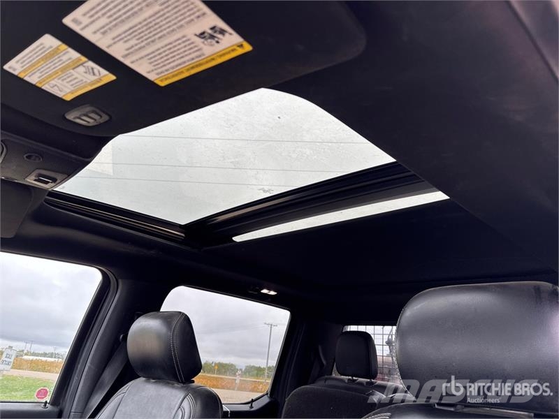 Ford F-150 Lariat 4x4 Crew Cab Pickup 기타