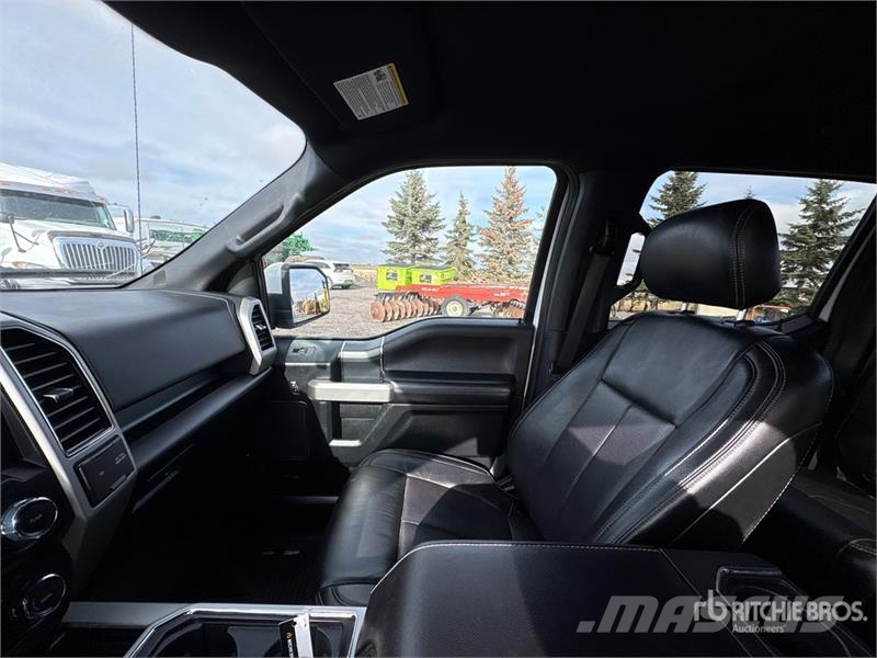 Ford F-150 Lariat 4x4 Crew Cab Pickup Muu