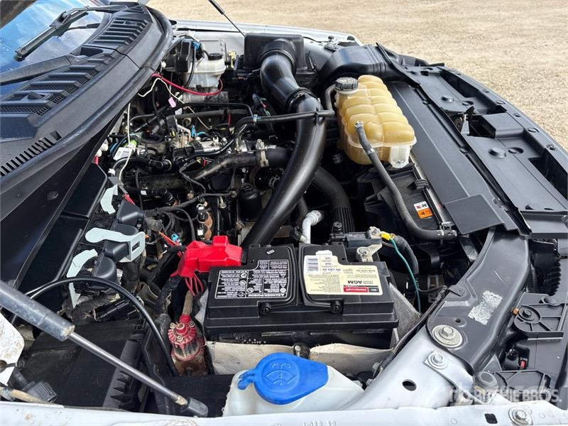 Ford F-150 Lariat 4x4 Crew Cab Pickup Прочие фургоны