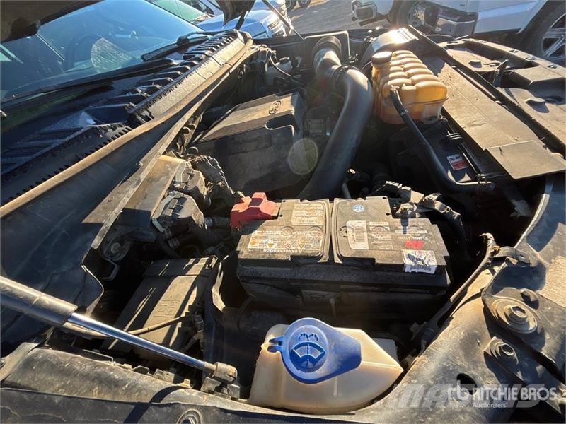 Ford F-150 Lariat 4x4 Crew Cab Pickup Други