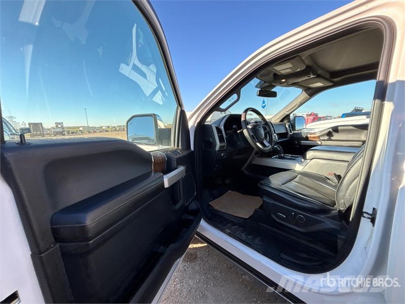 Ford F-150 Lariat 4x4 Crew Cab Pickup Прочие фургоны