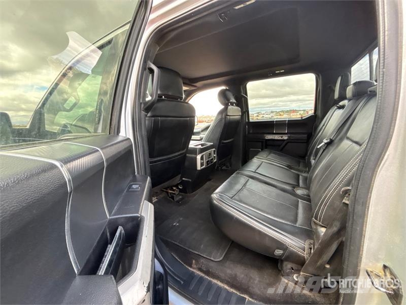 Ford F-150 Lariat 4x4 Crew Cab Pickup Прочие фургоны
