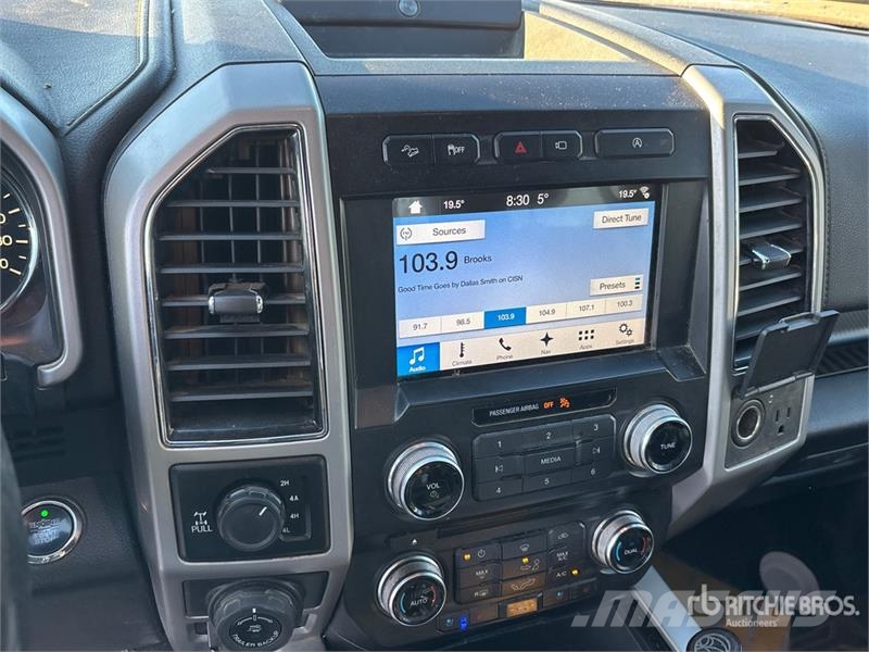 Ford F-150 Lariat 4x4 Crew Cab Pickup Други