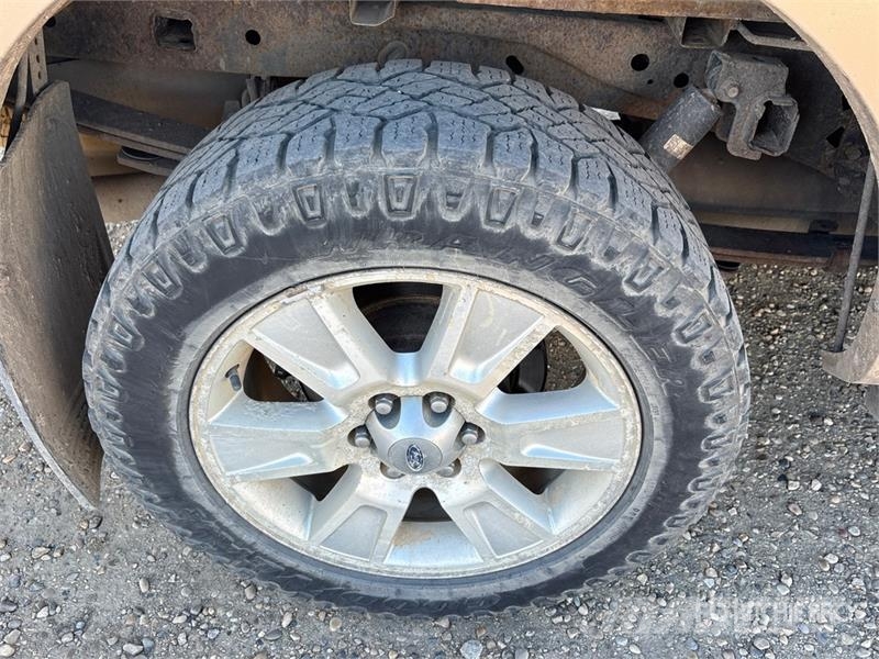 Ford F-150 Lariat 4x4 Extended Cab Pickup Други