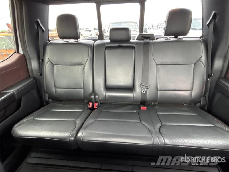 Ford F-150 Lariat 4x4 Crew Cab Pickup Ostalo