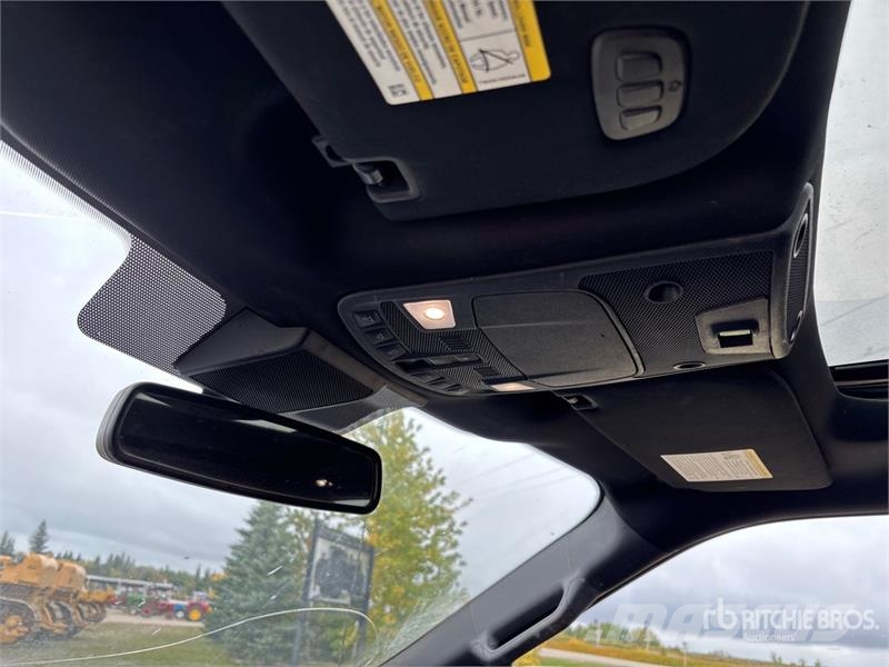 Ford F-150 Lariat 4x4 Crew Cab Pickup 기타