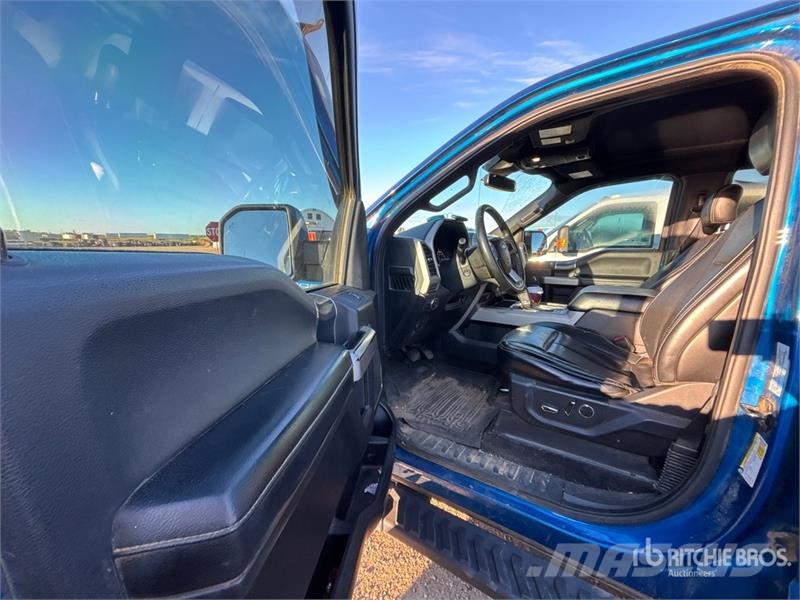 Ford F-150 Lariat 4x4 Crew Cab Pickup Други