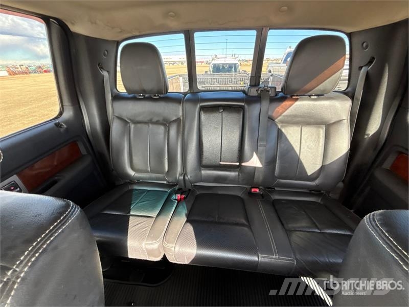 Ford F-150 Lariat 4x4 Crew Cab Pickup Прочие фургоны