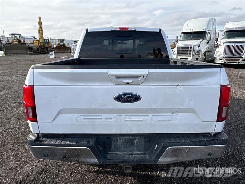 Ford F-150 Lariat 4x4 Crew Cab Pickup Muu