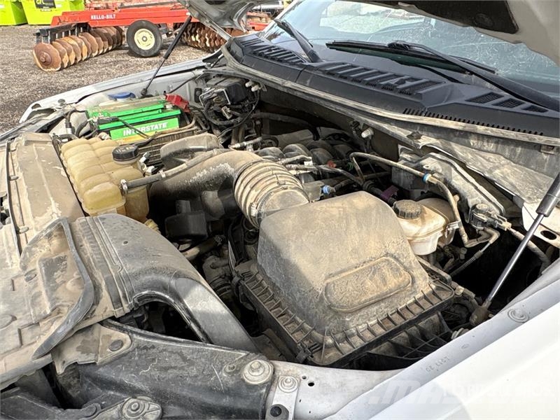 Ford F-150 Lariat 4x4 Crew Cab Pickup Muu