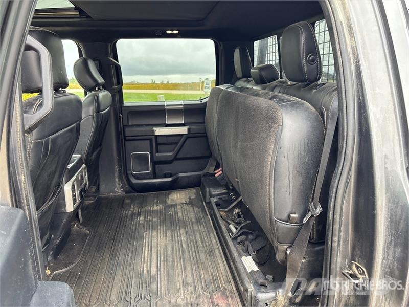 Ford F-150 Lariat 4x4 Crew Cab Pickup 기타