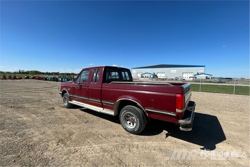 Ford F-150 Lariat 4x4 Extended Cab Pickup Ostalo