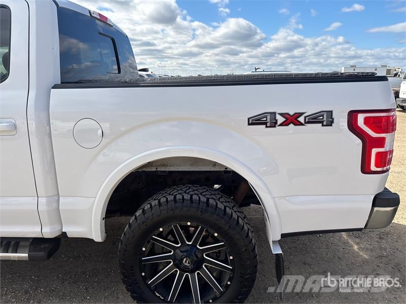 Ford F-150 Lariat 4x4 Crew Cab Pickup Прочие фургоны