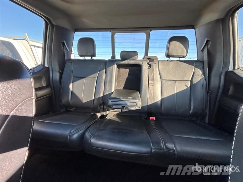 Ford F-150 Lariat 4x4 Crew Cab Pickup Прочие фургоны