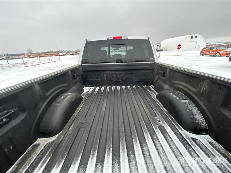 Ford F-150 Lariat 4x4 Crew Cab Pickup Other