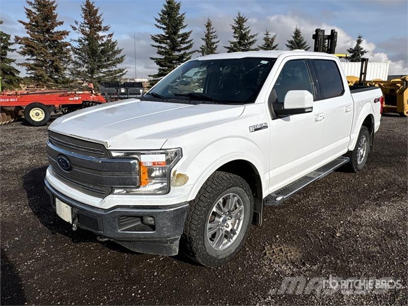 Ford F-150 Lariat 4x4 Crew Cab Pickup Muu