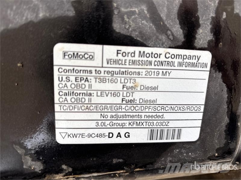 Ford F-150 Lariat 4x4 Crew Cab Pickup 기타