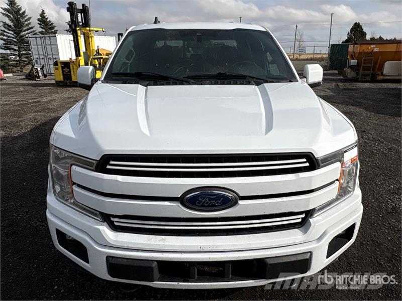 Ford F-150 Lariat 4x4 Crew Cab Pickup Muu
