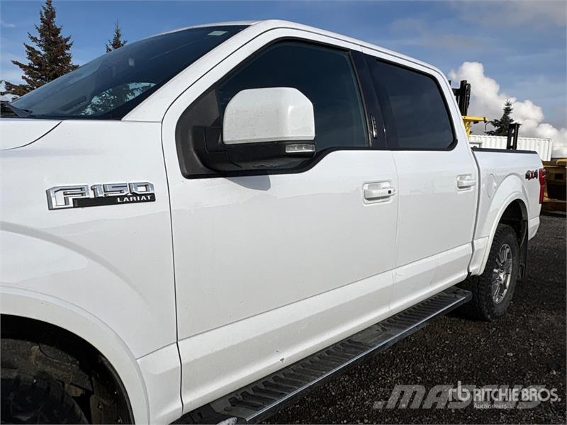 Ford F-150 Lariat 4x4 Crew Cab Pickup Muu