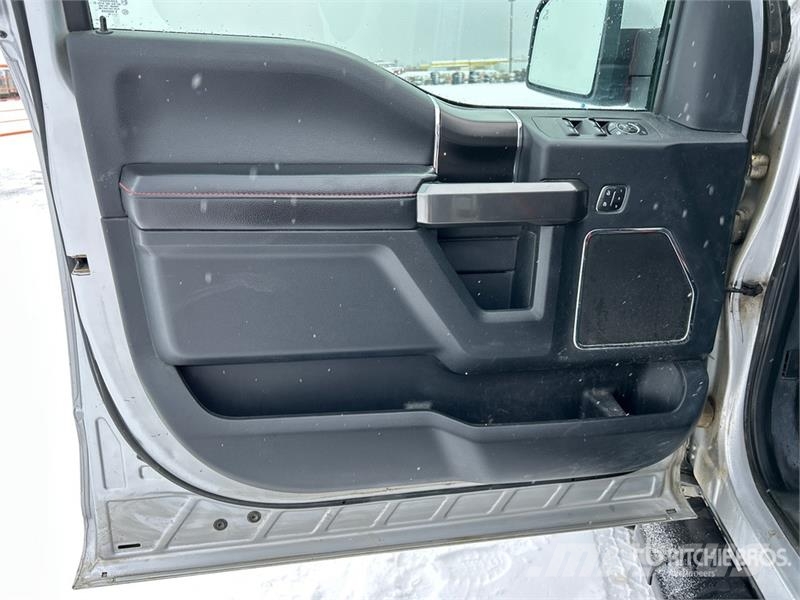 Ford F-150 Lariat 4x4 Crew Cab Pickup Other