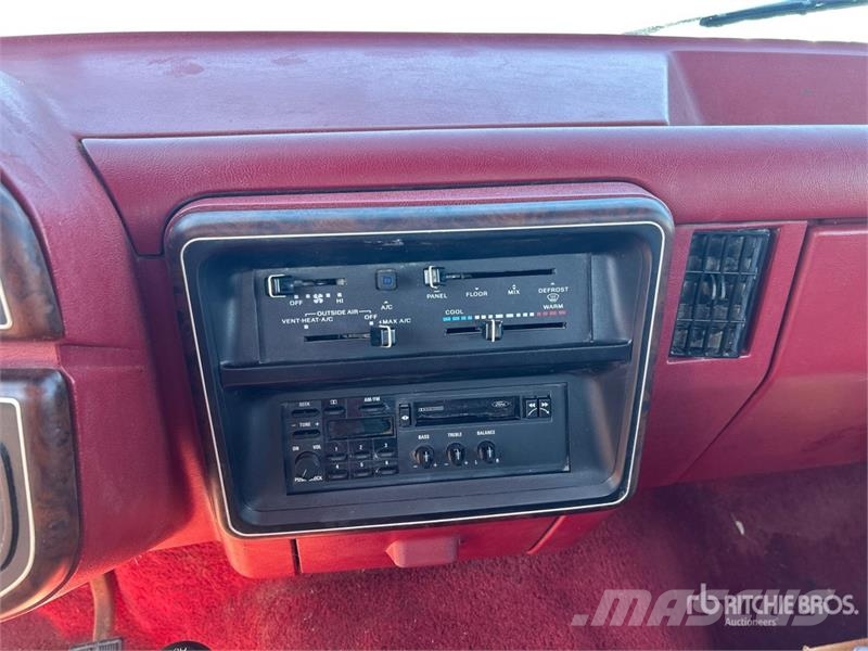 Ford F-150 Lariat 4x4 Extended Cab Pickup Ostalo