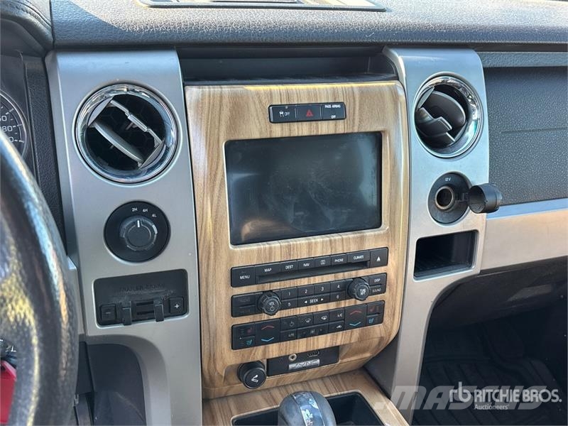 Ford F-150 Lariat 4x4 Extended Cab Pickup Други