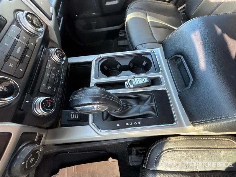 Ford F-150 Lariat 4x4 Crew Cab Pickup Прочие фургоны