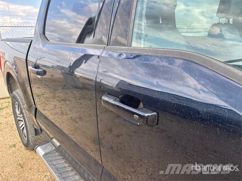 Ford F-150 Lariat 4x4 Crew Cab Pickup Furgoni altro