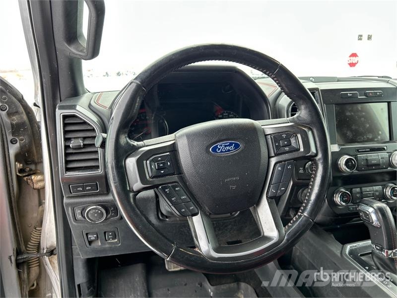 Ford F-150 Lariat 4x4 Crew Cab Pickup Other