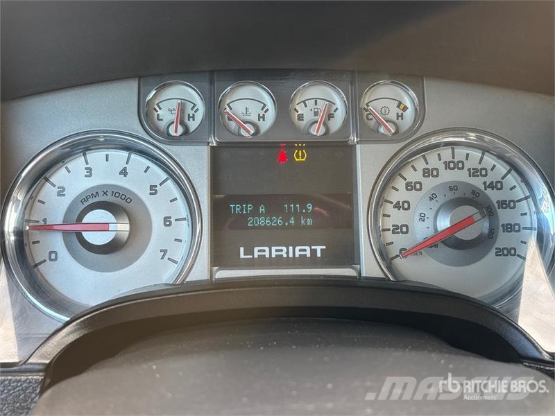 Ford F-150 Lariat 4x4 Crew Cab Pickup Прочие фургоны