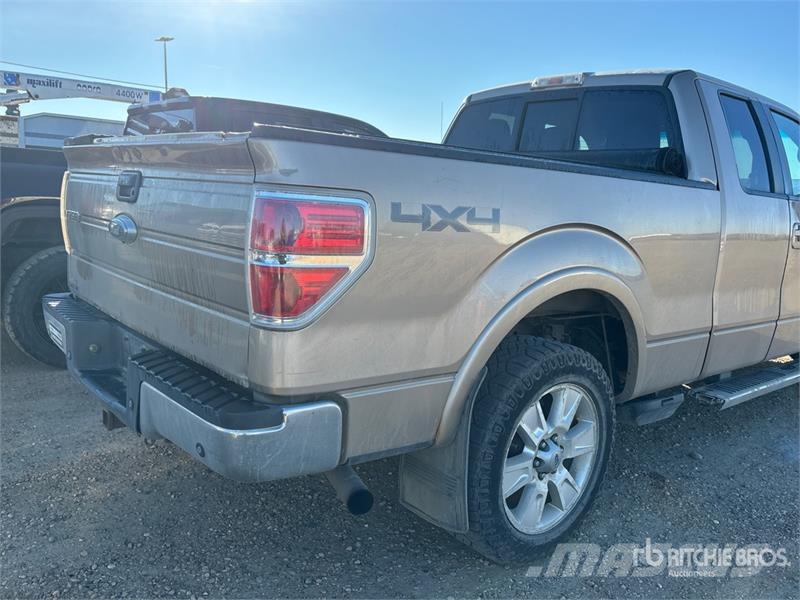 Ford F-150 Lariat 4x4 Extended Cab Pickup Други