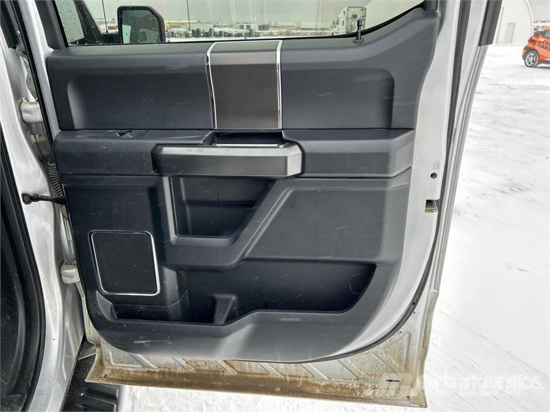 Ford F-150 Lariat 4x4 Crew Cab Pickup Other