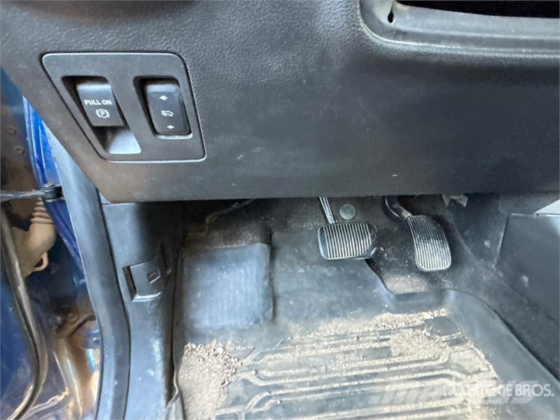 Ford F-150 Lariat 4x4 Crew Cab Pickup Други