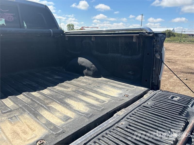Ford F-150 Platinum 4x4 Crew Cab Pickup Other