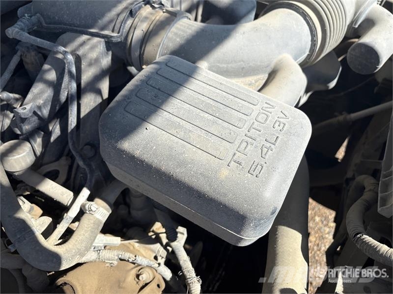 Ford F-150 Platinum 4x4 Crew Cab Pickup Other