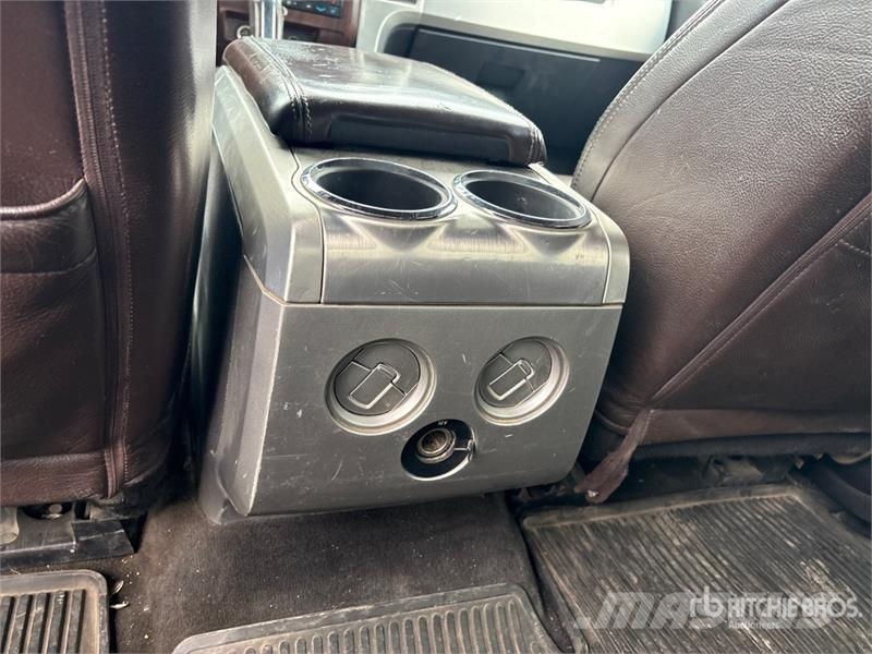Ford F-150 Platinum 4x4 Crew Cab Pickup Other