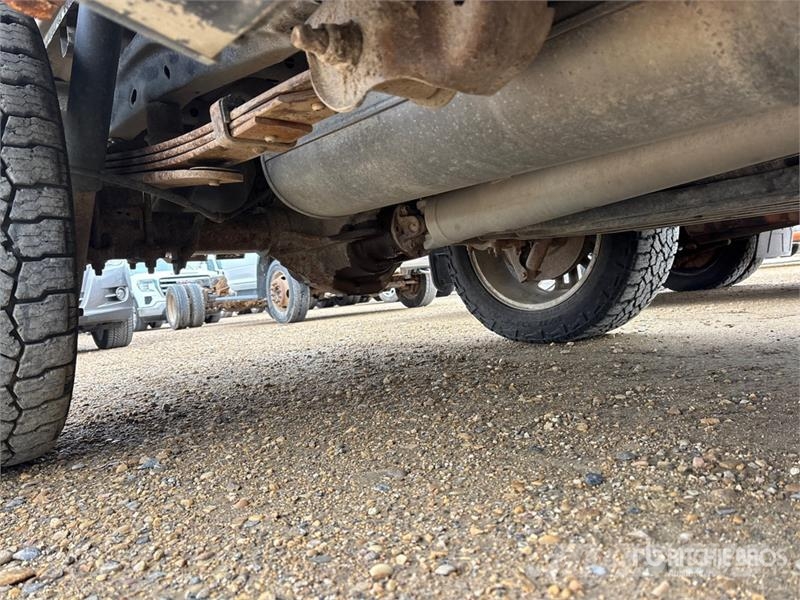 Ford F-150 Platinum 4x4 Crew Cab Pickup Furgoni altro