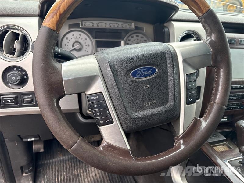 Ford F-150 Platinum 4x4 Crew Cab Pickup Other