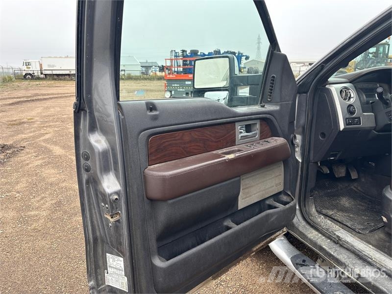 Ford F-150 Platinum 4x4 Crew Cab Pickup Other