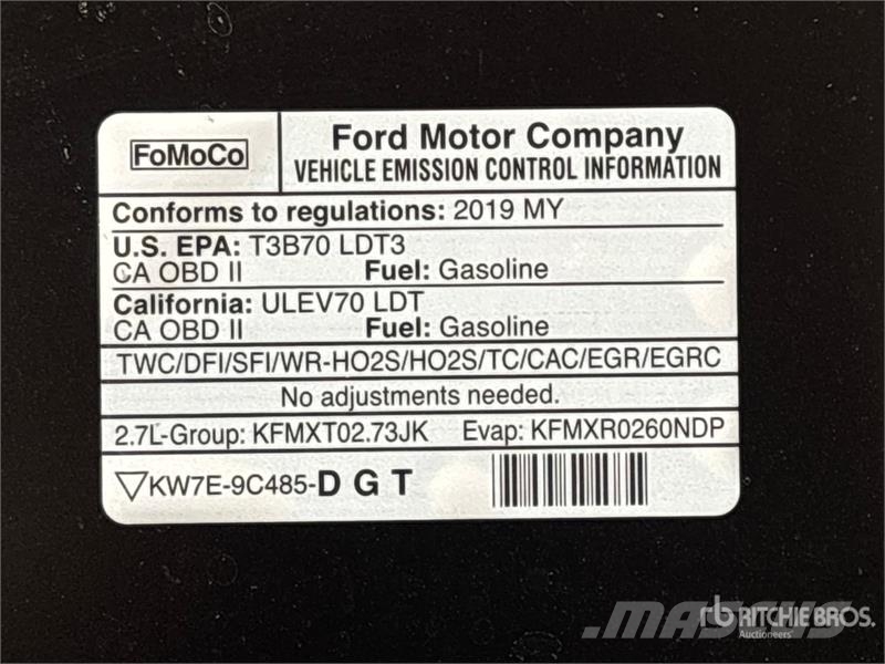 Ford F-150 STX 4x4 Crew Cab Pickup Egyéb