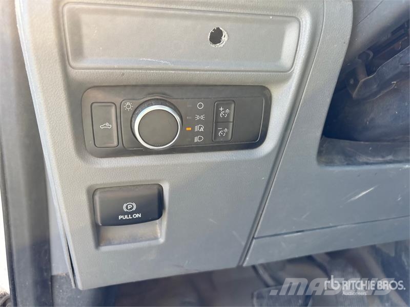 Ford F-150 XL 4x2 Pickup Otros