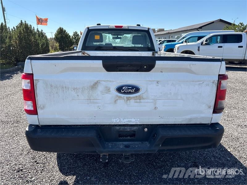 Ford F-150 XL 4x2 Pickup Otros