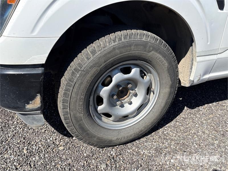 Ford F-150 XL 4x2 Pickup Otros