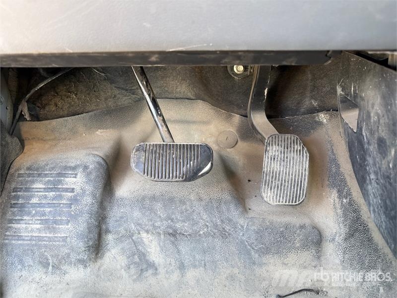 Ford F-150 XL 4x2 Pickup Otros