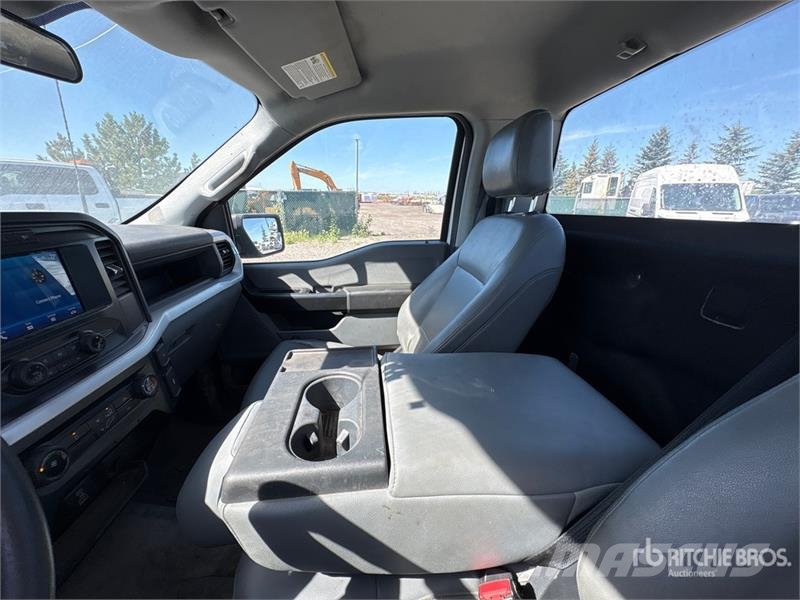 Ford F-150 XL 4x2 Pickup Otros